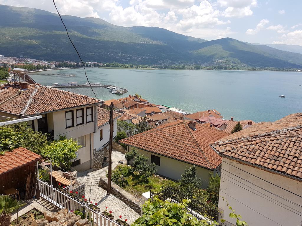 Meli Apartment Ohrid Esterno foto